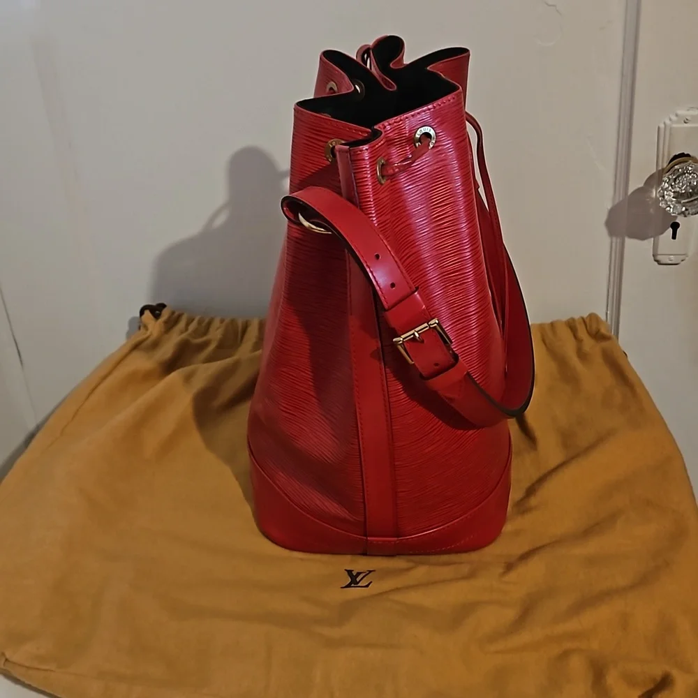 Vintage Louis Vuitton Noe GM in Red Epi Leather with wool dust bag - Picture 6 of 14
